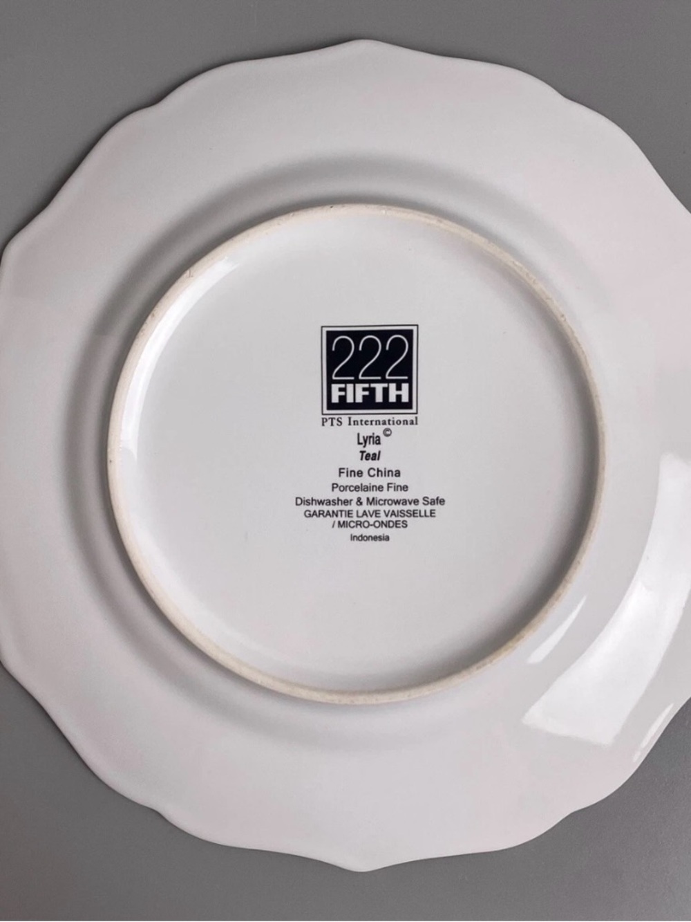 Single 222 Fifth LYRIA TEAL Porcelian Paisley luncheon plate 8.5/8" Scalloped - Picture 11 of 12